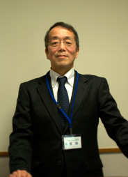 所長の顔写真